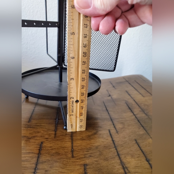 Rotating Jewelry Stand - Picture 5 of 10
